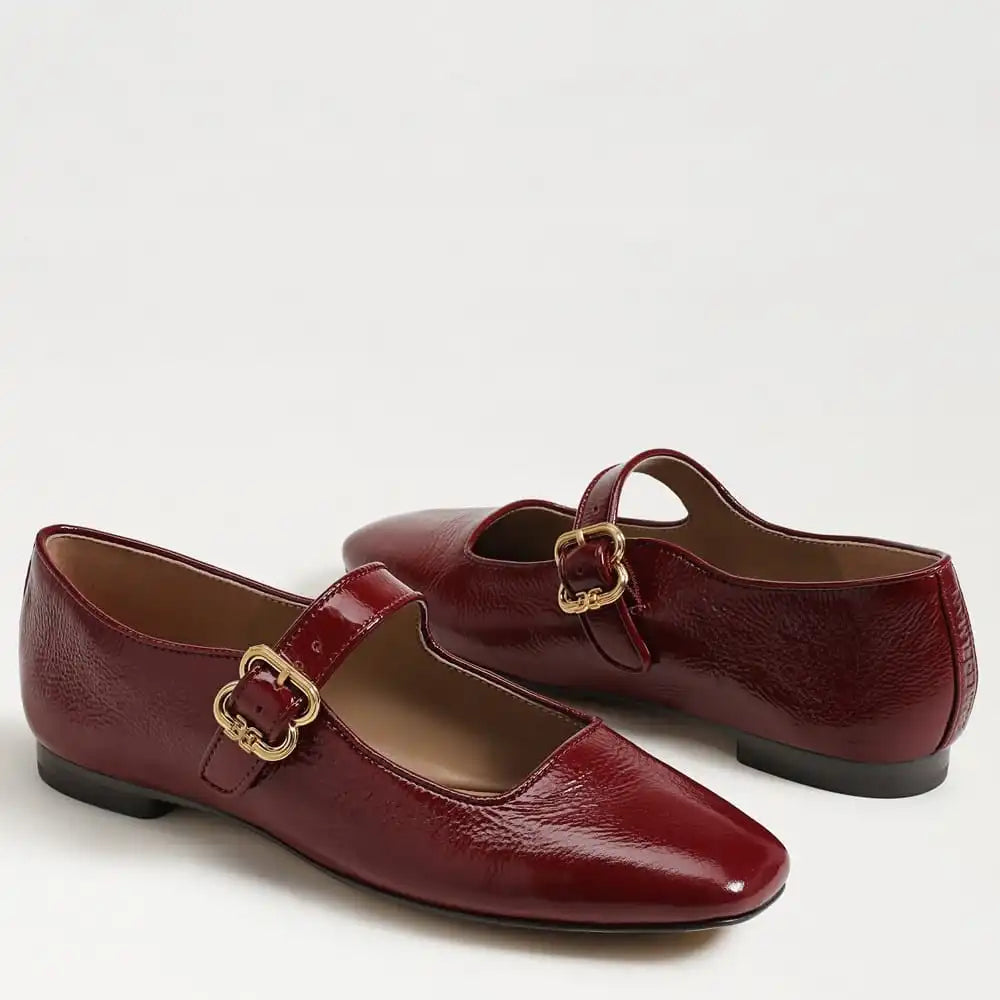 Michaela Mary Jane Flat