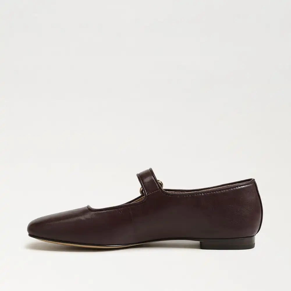 Michaela Mary Jane Flat