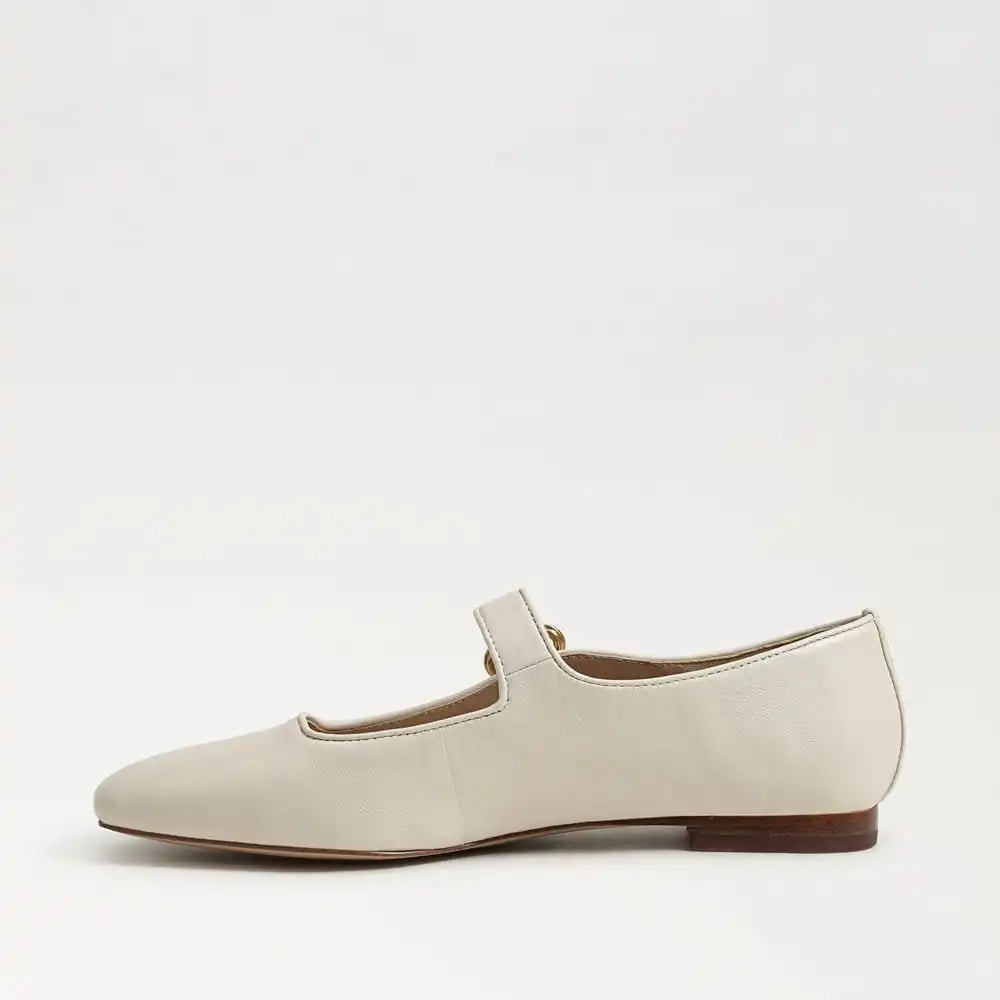 Michaela Mary Jane Flat