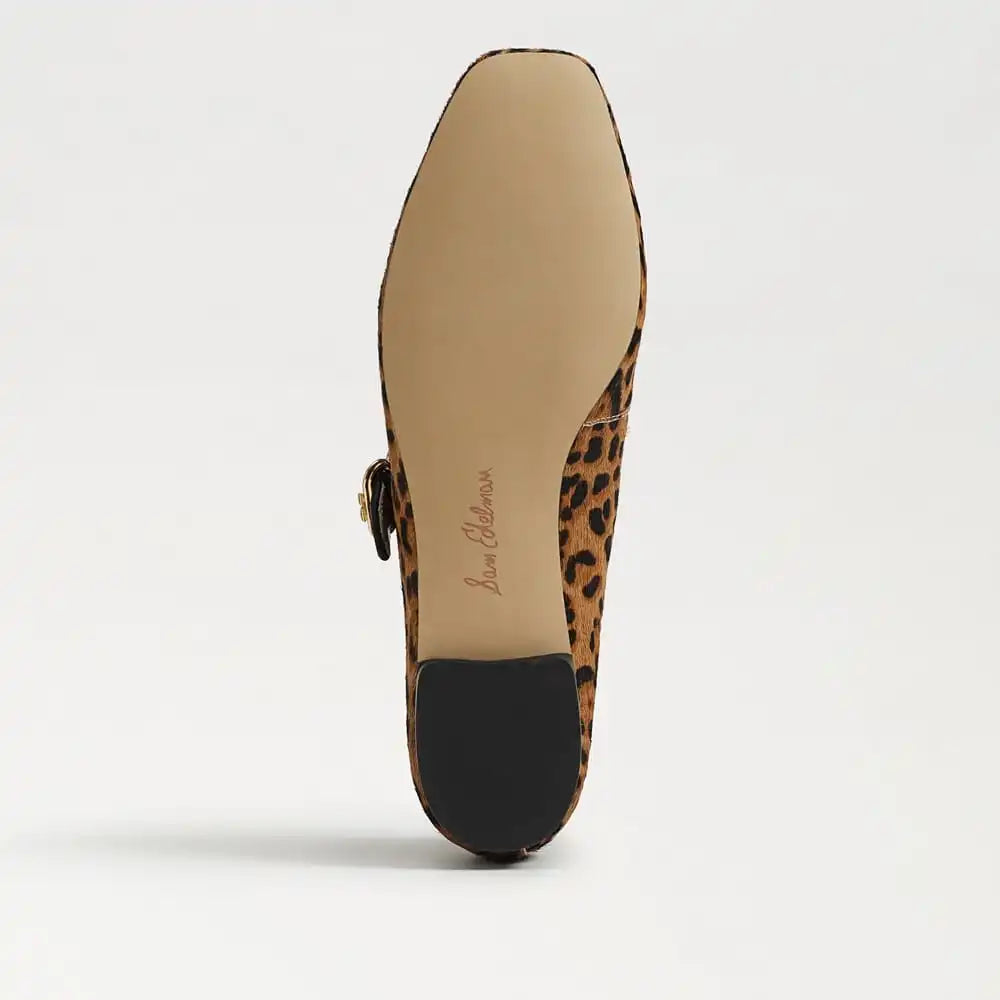 Michaela Mary Jane Flat