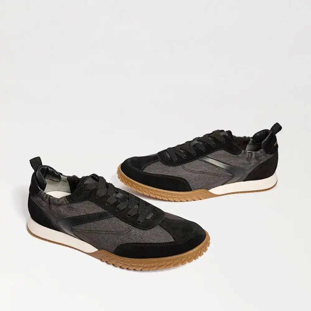 Finn Sneaker
