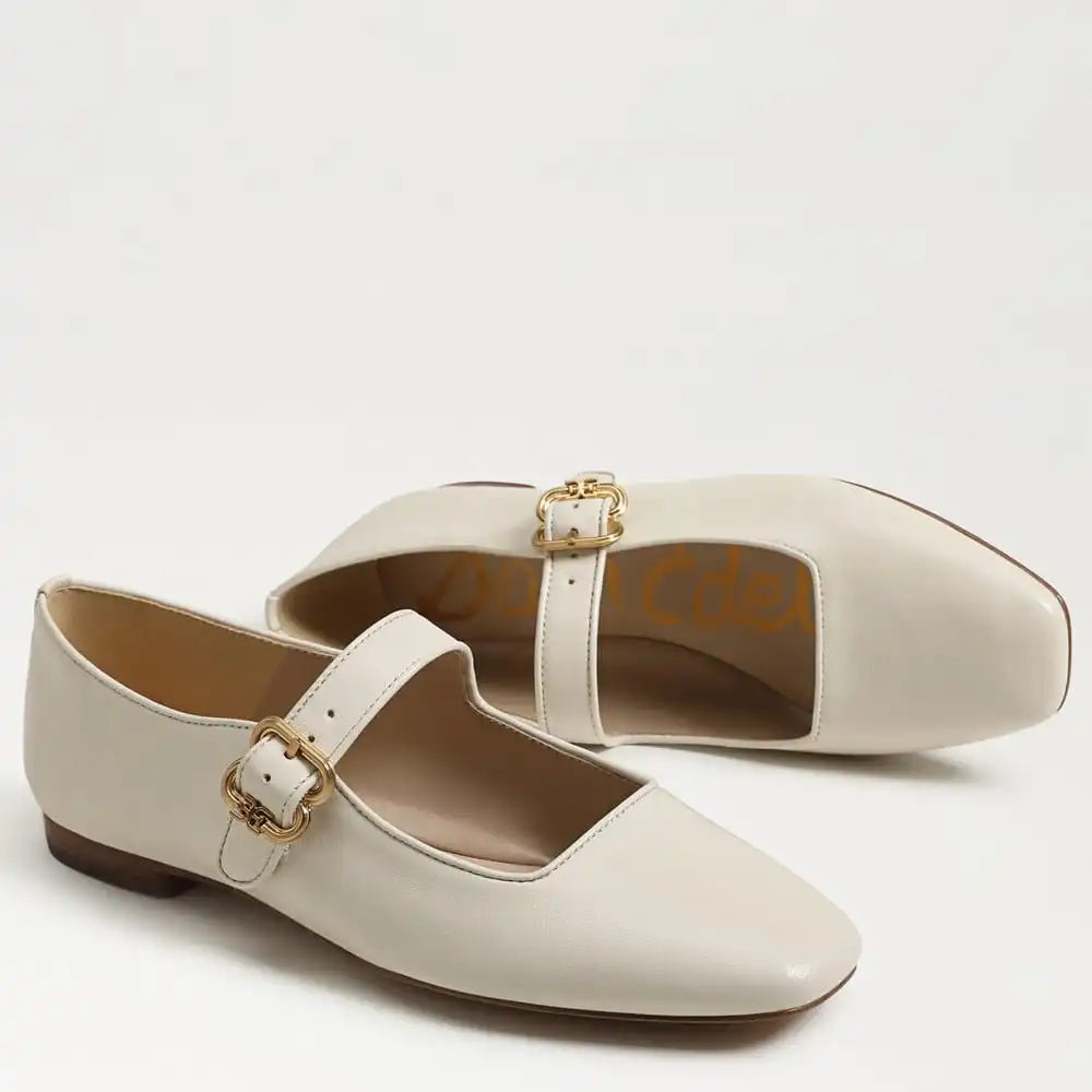 Michaela Mary Jane Flat
