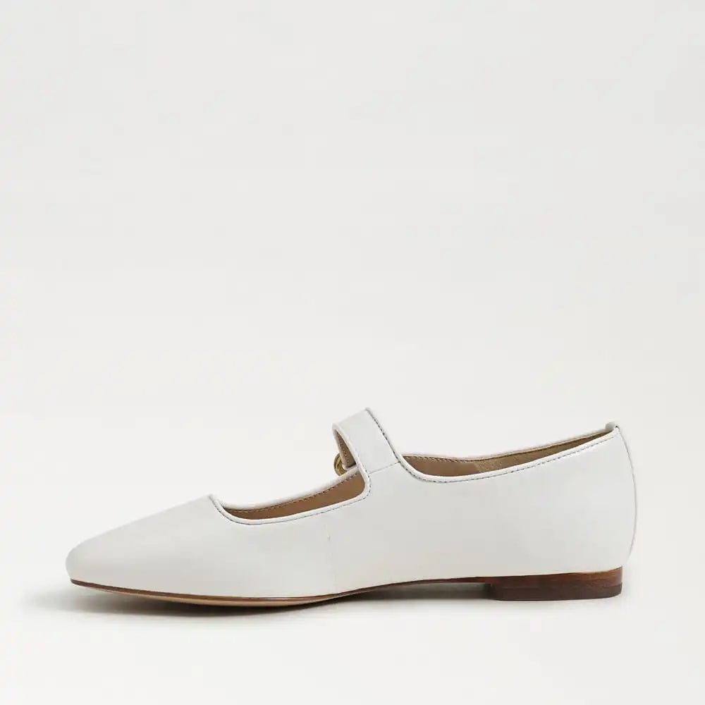 Michaela Mary Jane Flat