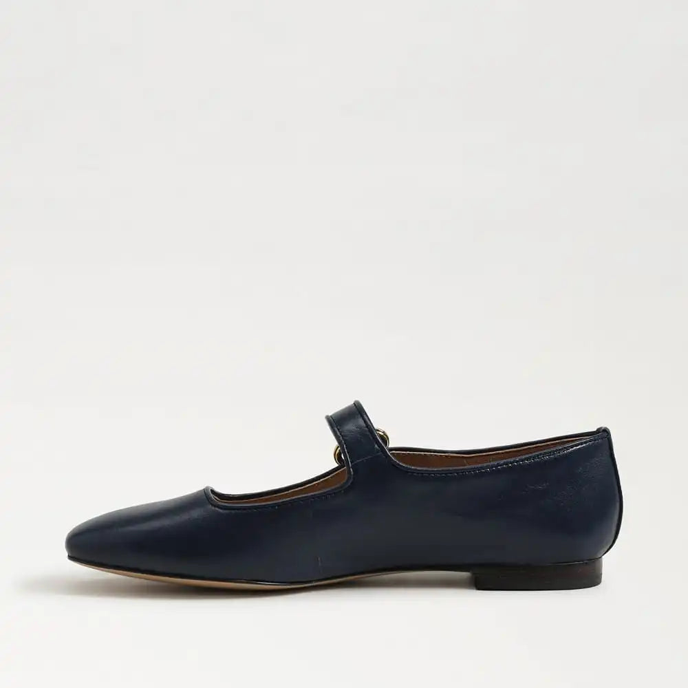 Michaela Mary Jane Flat