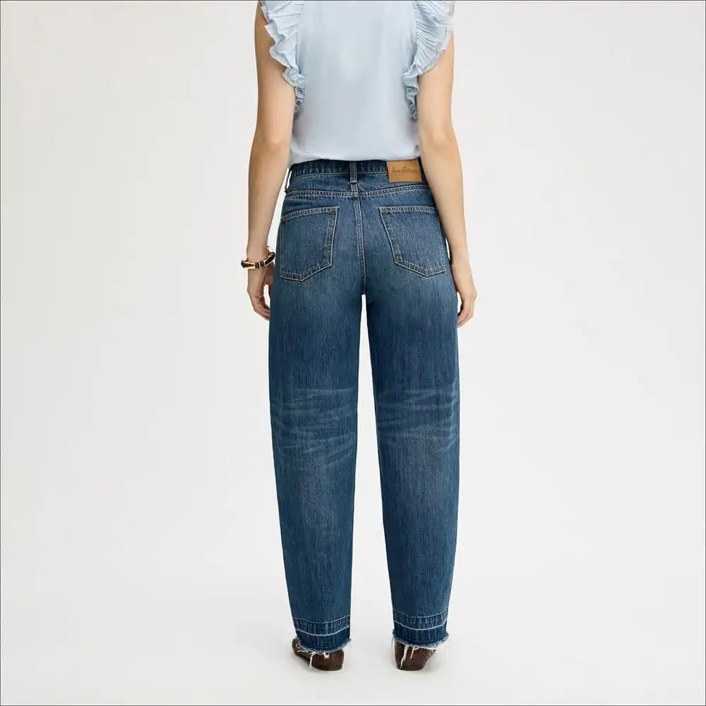 Mid Rise Slouchy Girlfriend Jean