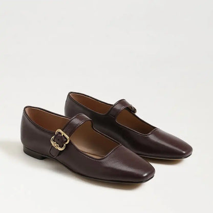 Michaela Mary Jane Flat