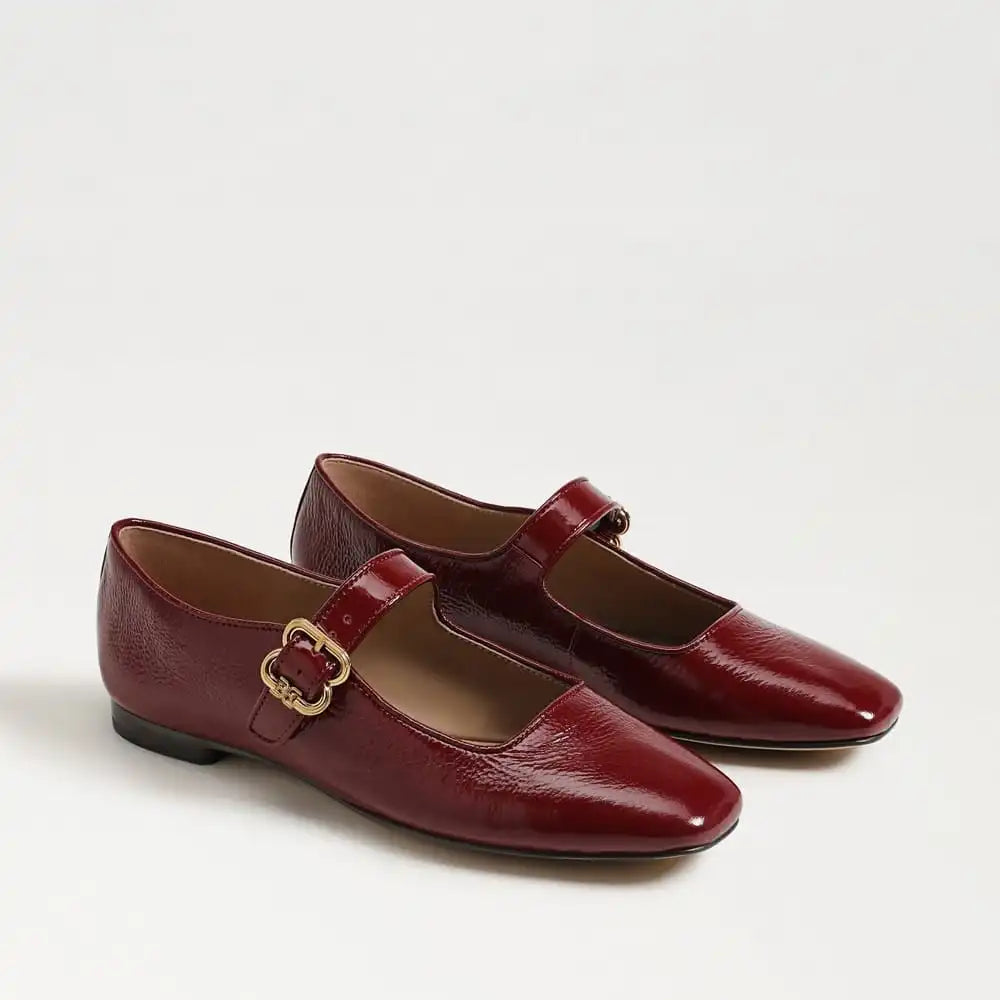 Michaela Mary Jane Flat