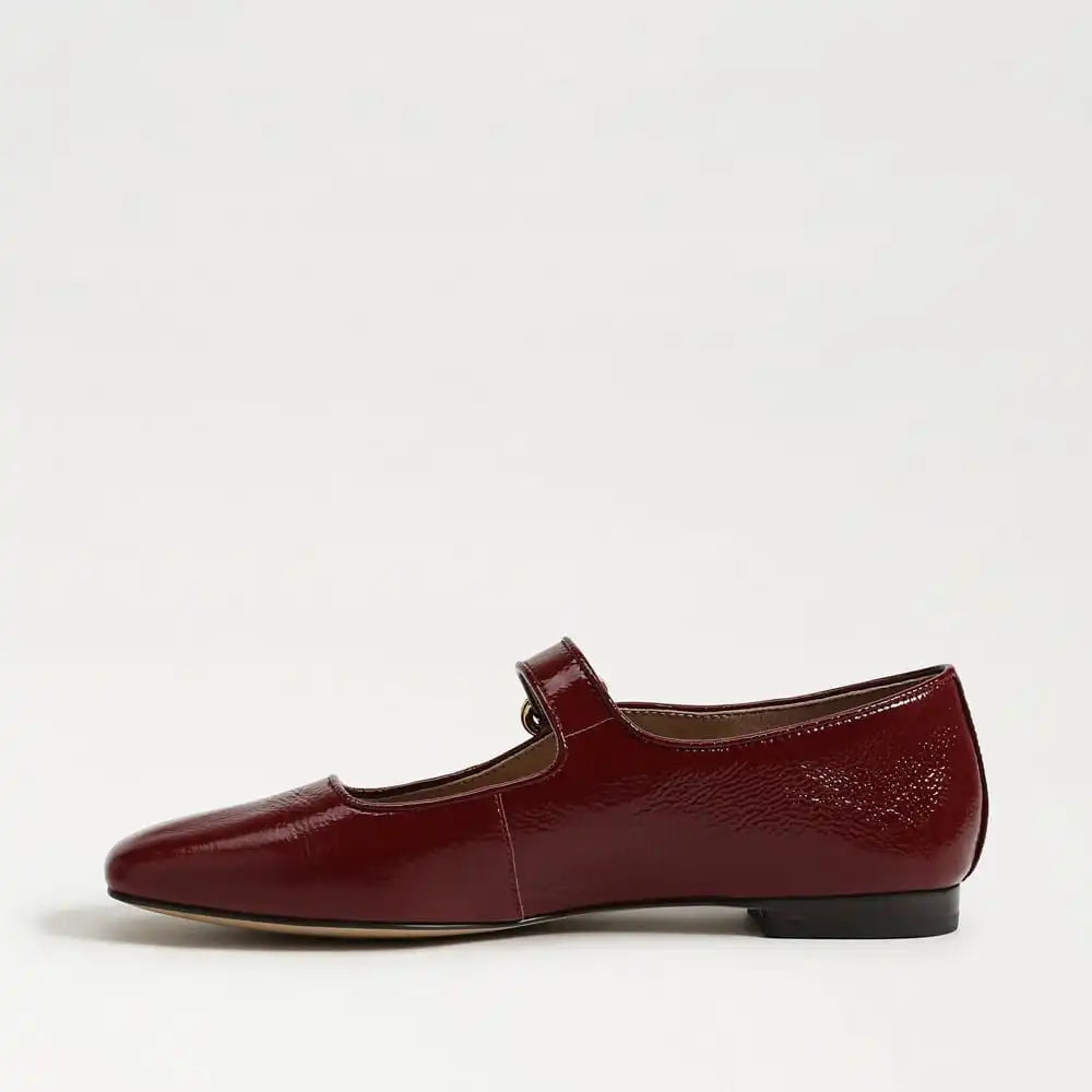 Michaela Mary Jane Flat