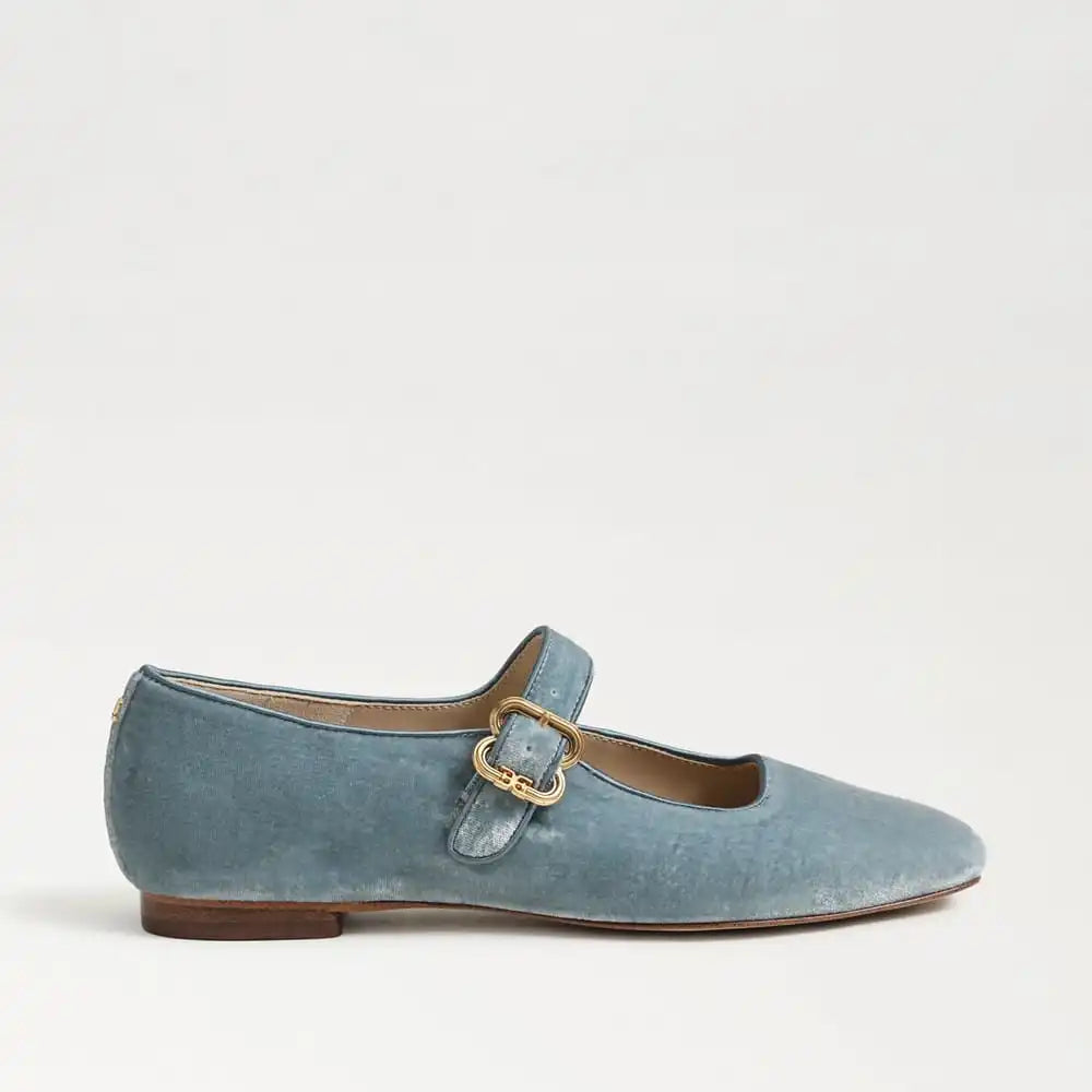 Michaela Mary Jane Flat
