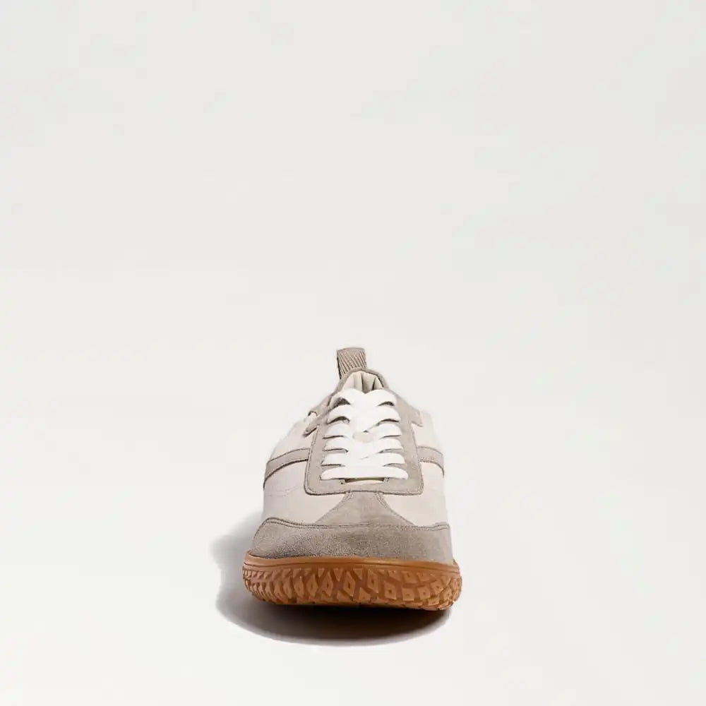 Finn Sneaker