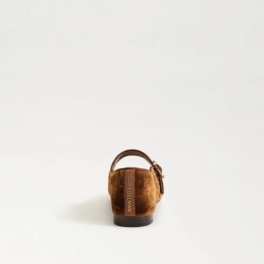 Michaela Mary Jane Flat