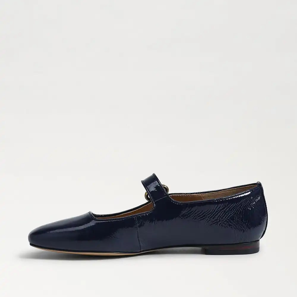 Michaela Mary Jane Flat