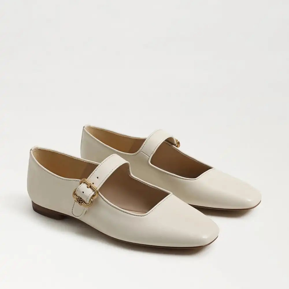 Michaela Mary Jane Flat