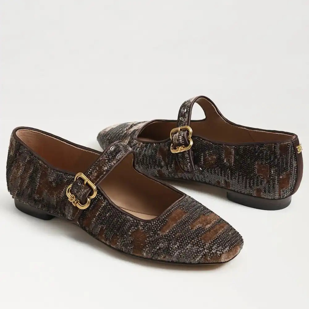 Michaela Mary Jane Flat
