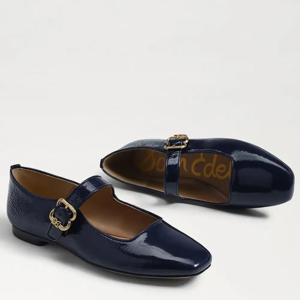 Michaela Mary Jane Flat