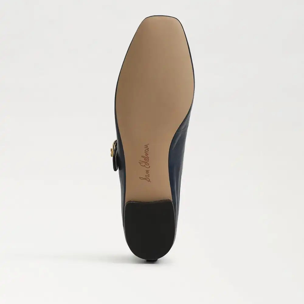 Michaela Mary Jane Flat